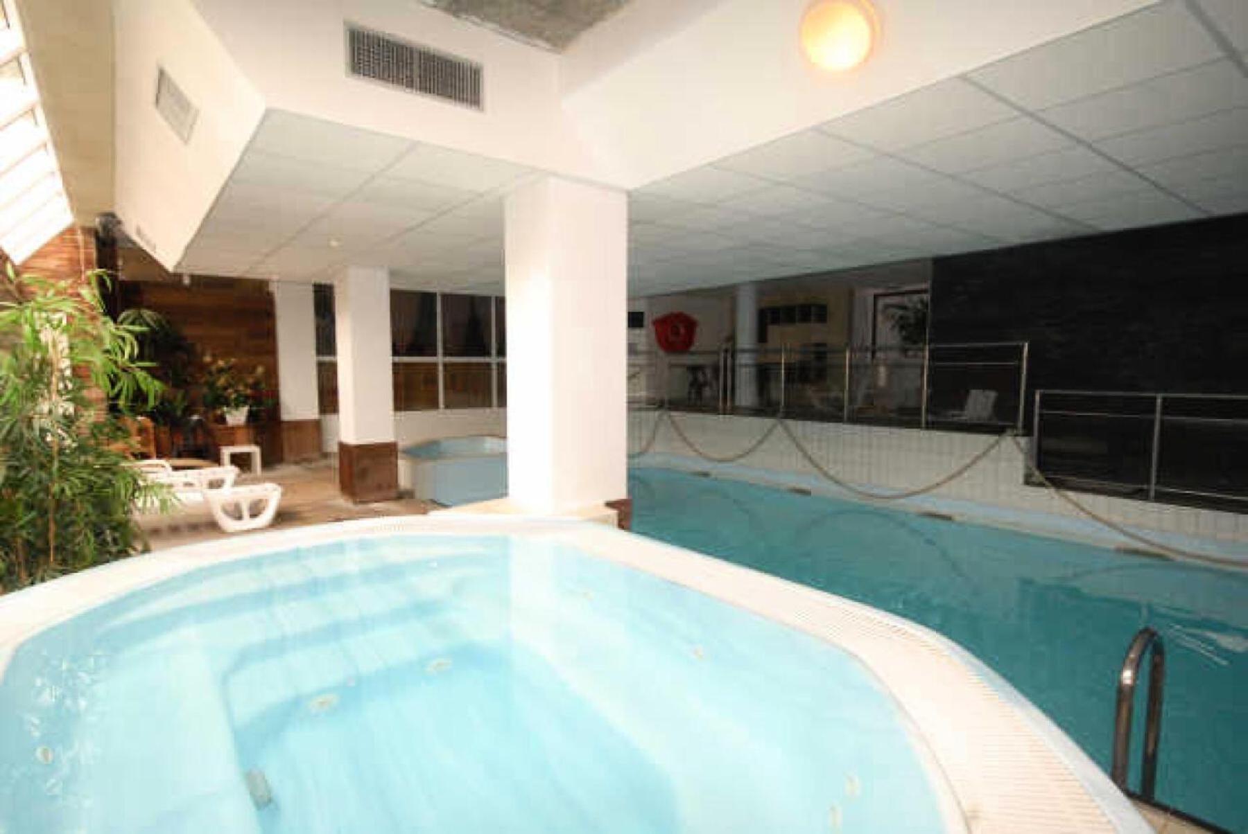 Le Chalet - Piscine 16 - Studio Pour 6 Personnes Mae-8824 Gourette Luaran gambar